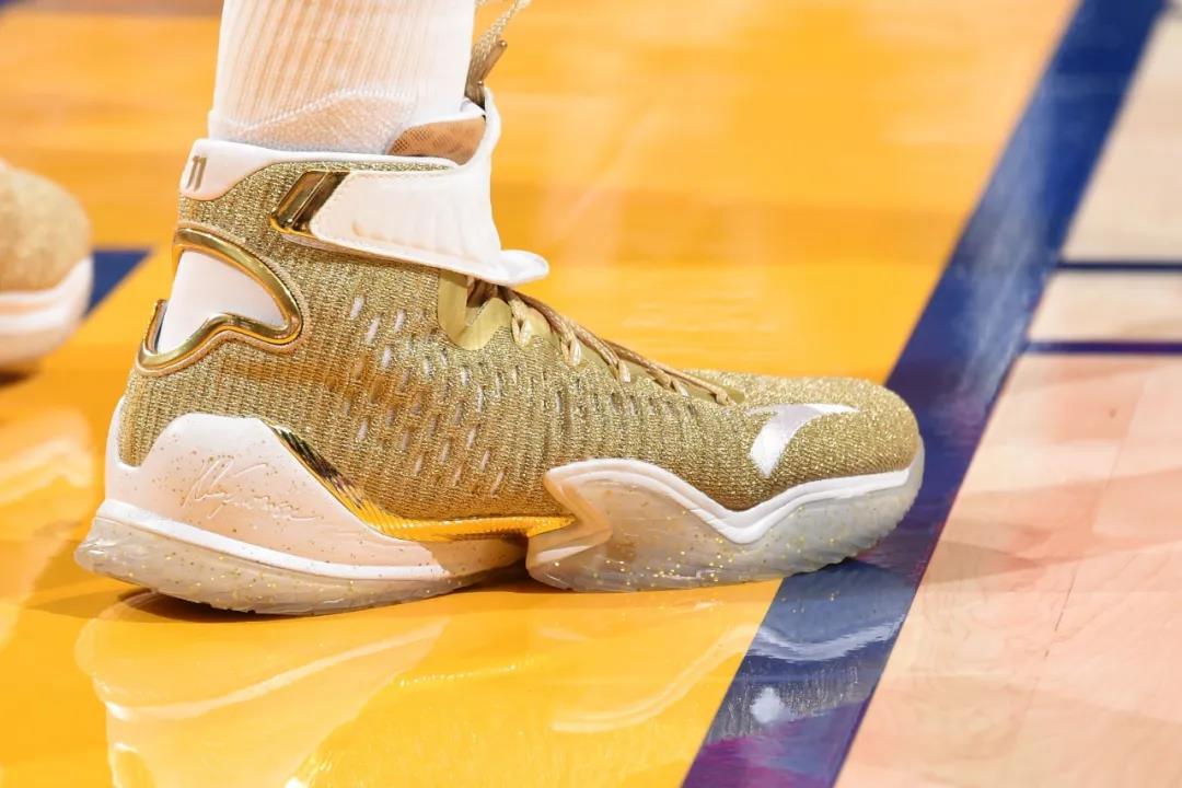 安踏NBA实战篮球鞋_安踏KT7锦鲤配色_安踏篮球鞋