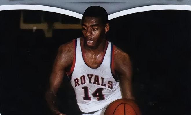 NBA 30+得分球员 _ 连续3年场均30+球员 _nba职业生涯场均得分榜