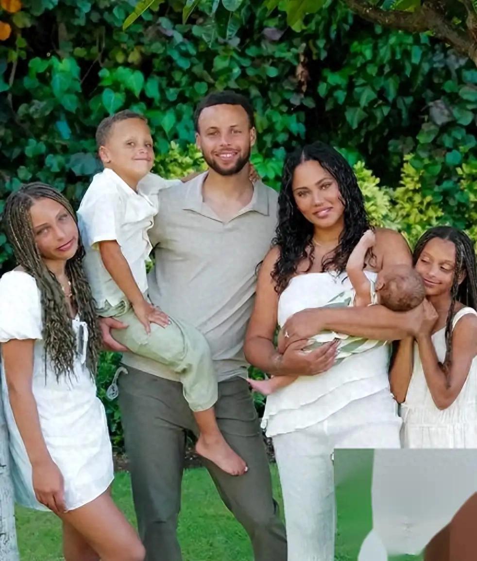 stephen·curry_斯蒂芬·库里爱情故事_阿耶莎库里婚姻生活
