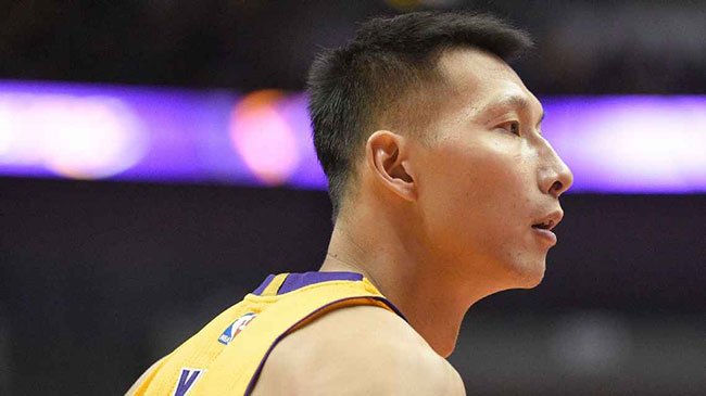 易建联湖人被裁原因_nba湖人易建联_易建联NBA合同分析