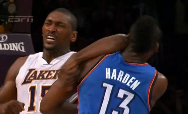 奥本山事件阿泰回忆_阿泰肘击哈登那下疼么_阿泰斯特NBA生涯回顾